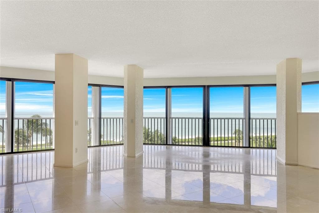 4401 Gulf Shore BLVD N A-601 NAPLES, FL 34103