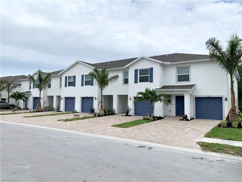 15377 Wildflower CIR NAPLES, FL 34119