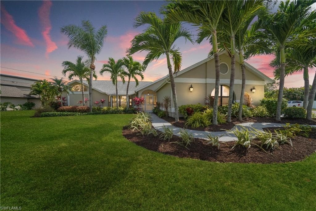 1620 Palaco Grande PKY CAPE CORAL, FL 33904
