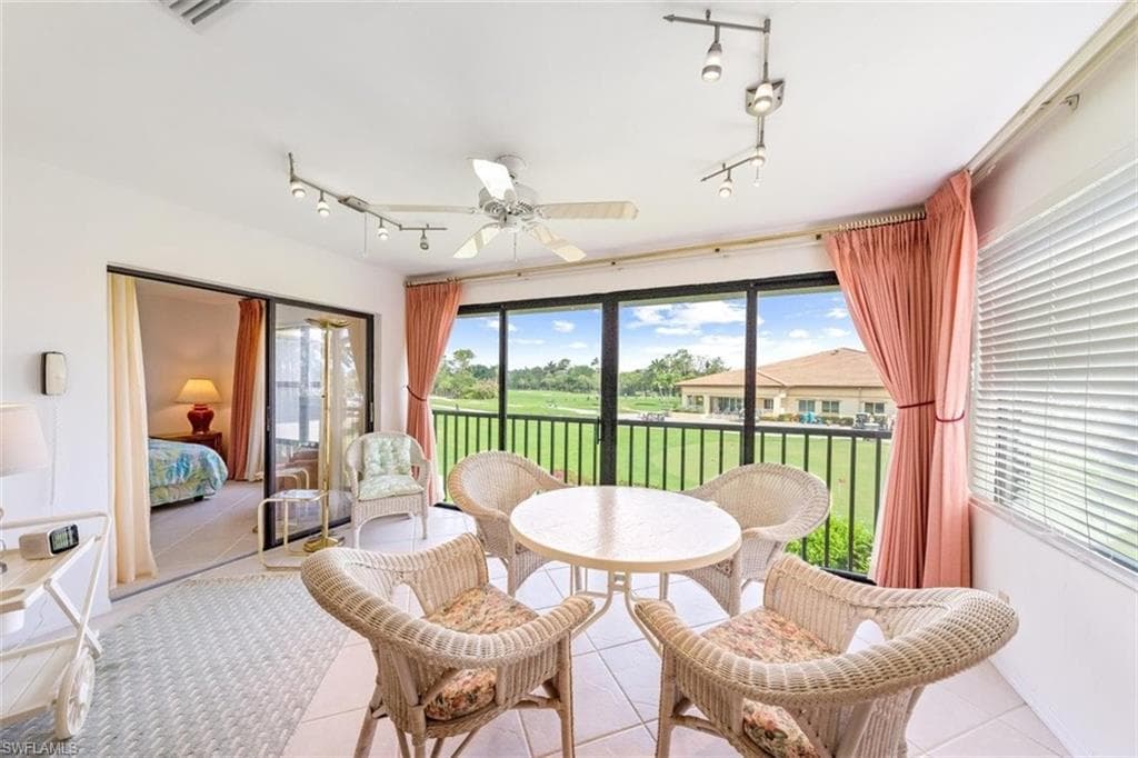5471 Fox Hollow DR 110 NAPLES, FL 34104