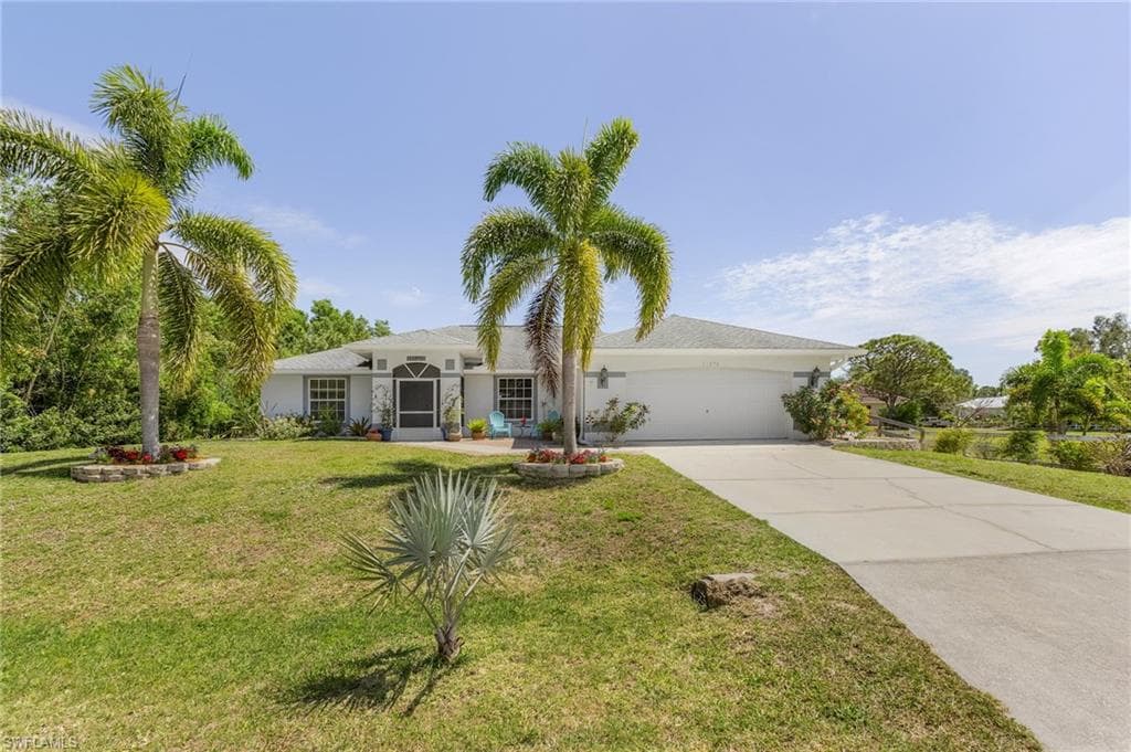 11890 Oscoda CT BOKEELIA, FL 33922
