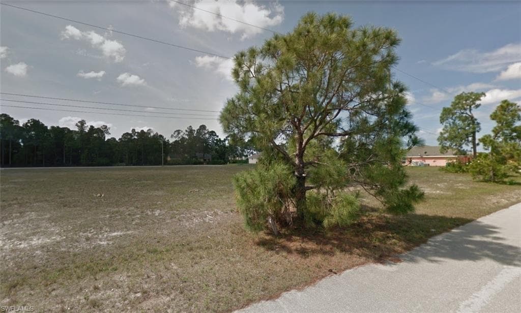 2424 NW 24th TER CAPE CORAL, FL 33993