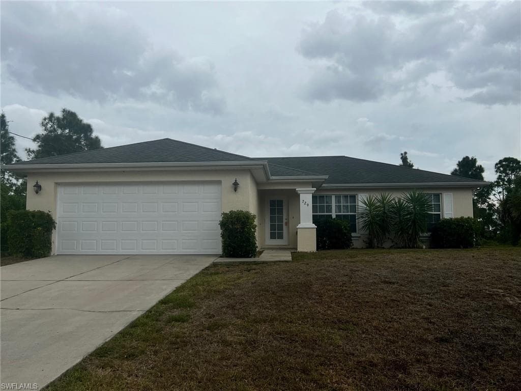 729 Alamo ST E LEHIGH ACRES, FL 33974