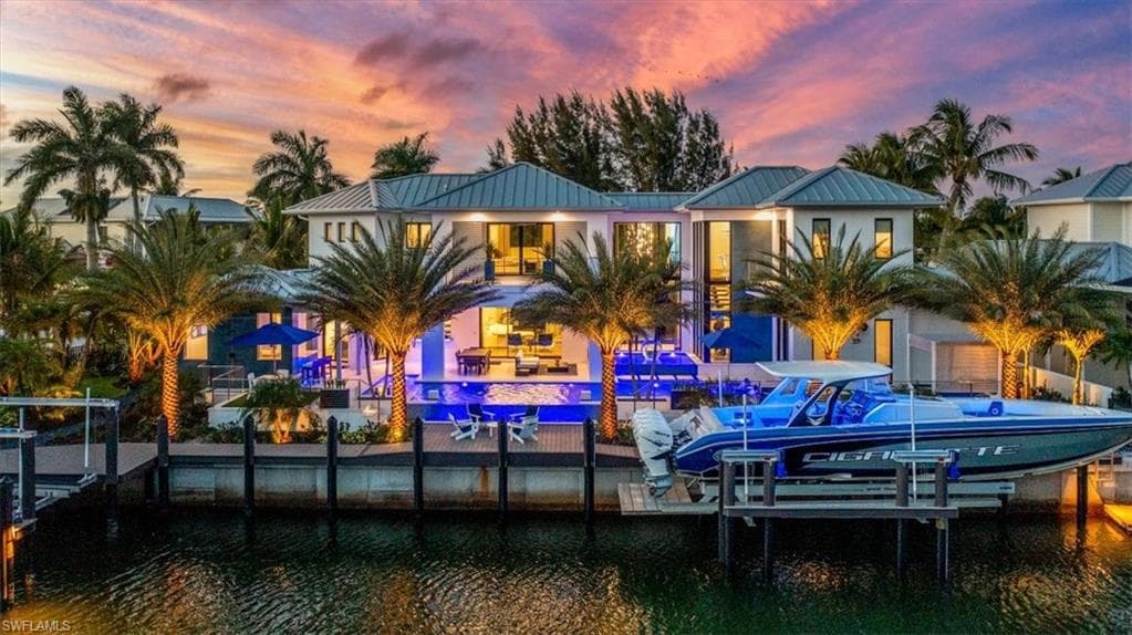 2201 Shad CT NAPLES, FL 34102