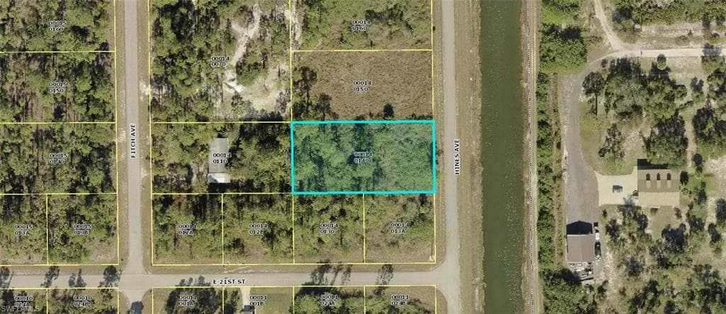 2103 Hines AVE ALVA, FL 33920