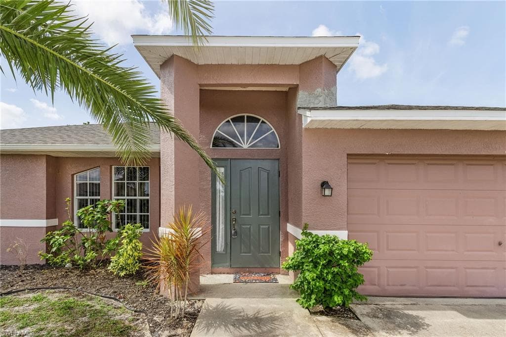 2000 NW 6th ST CAPE CORAL, FL 33993