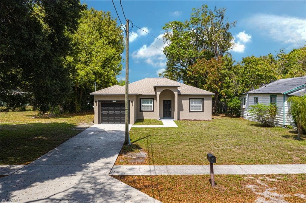 2831 Lincoln BLVD FORT MYERS, FL 33916