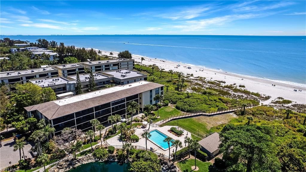 2737 W Gulf DR 131 SANIBEL, FL 33957