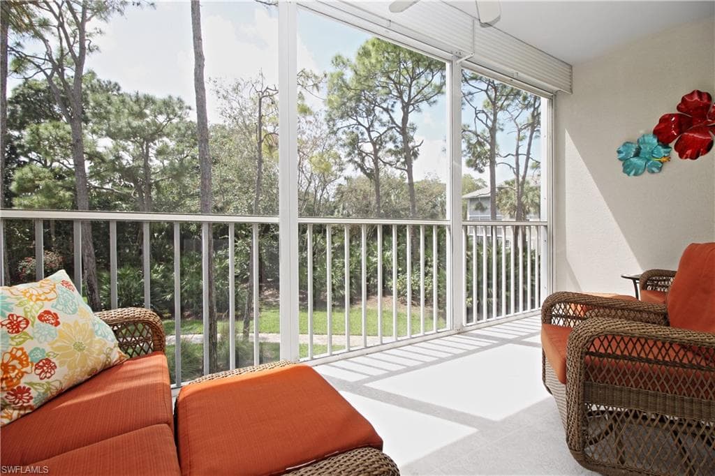 322 Sugar Pine LN 322 NAPLES, FL 34108