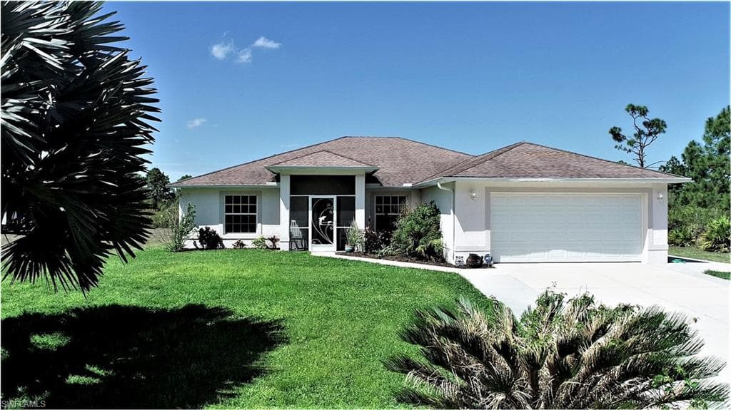 417 Wells AVE LEHIGH ACRES, FL 33972