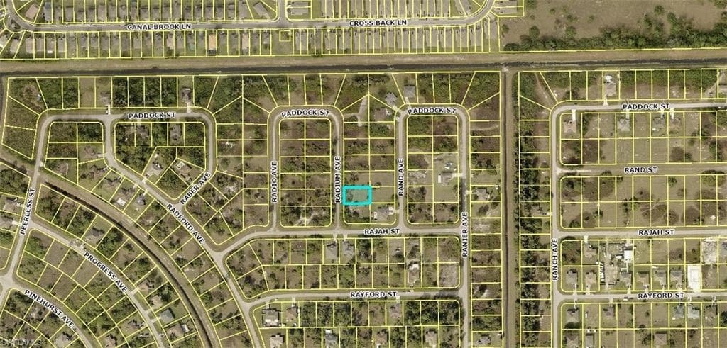 313 Radium AVE LEHIGH ACRES, FL 33974
