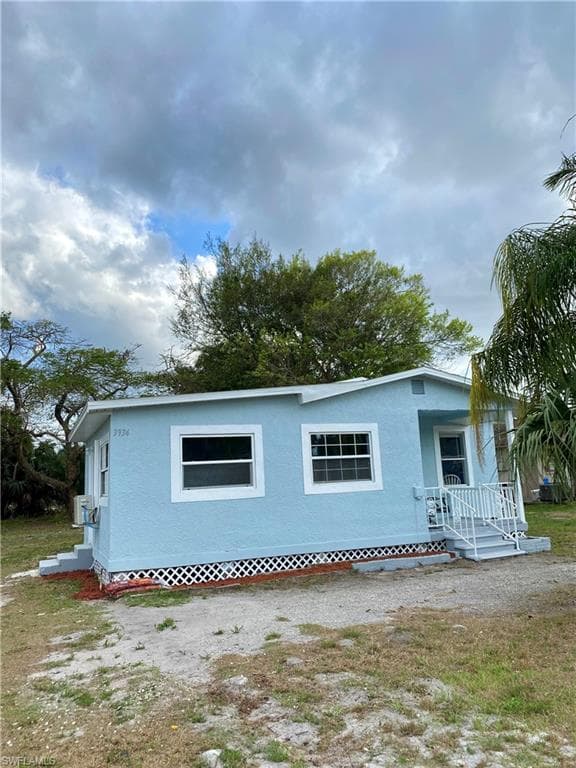 3934 Madison AVE FORT MYERS, FL 33916