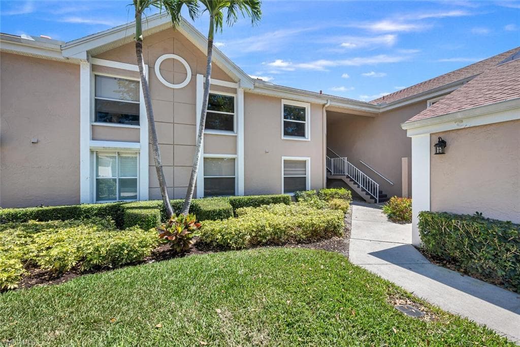 9832 Luna CIR G-203 NAPLES, FL 34109