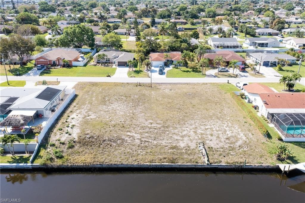 1417 SE 31st TER CAPE CORAL, FL 33904