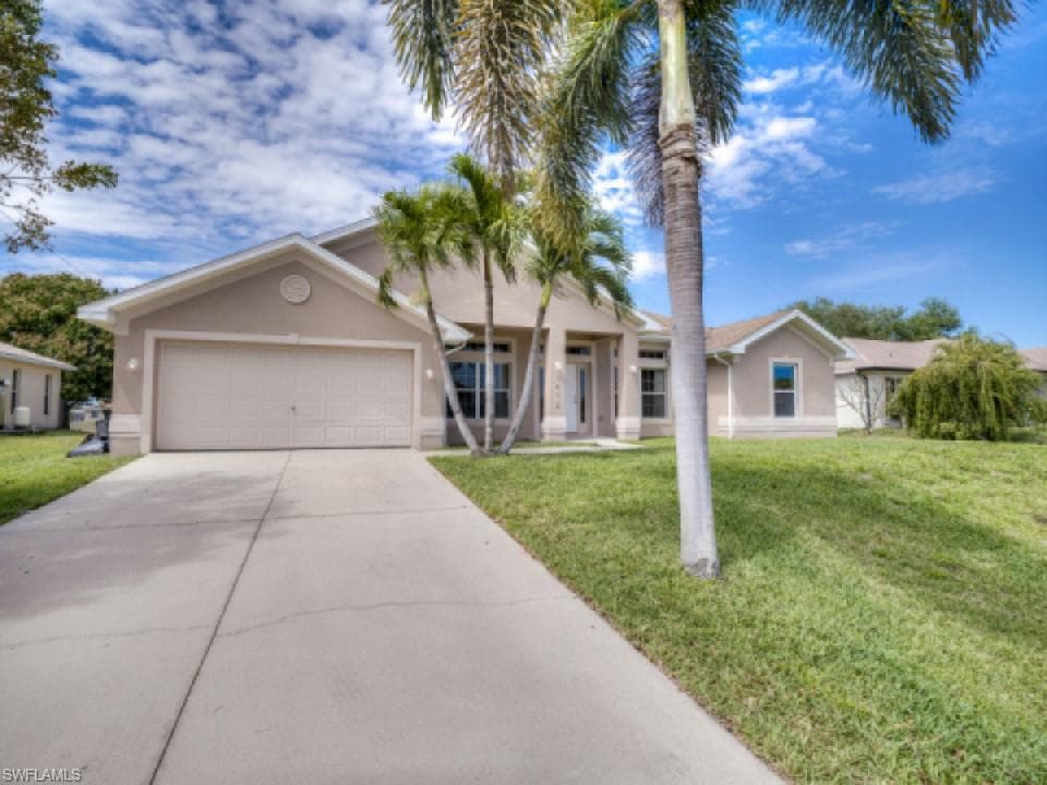 1412 13th PL CAPE CORAL, FL 33909