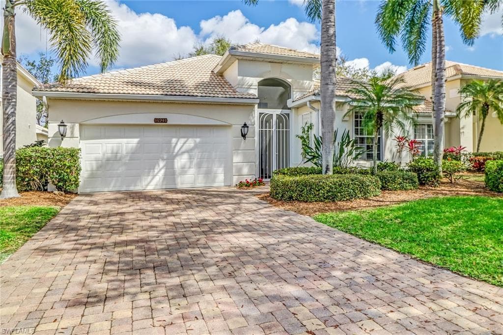 1921 Timarron WAY NAPLES, FL 34109
