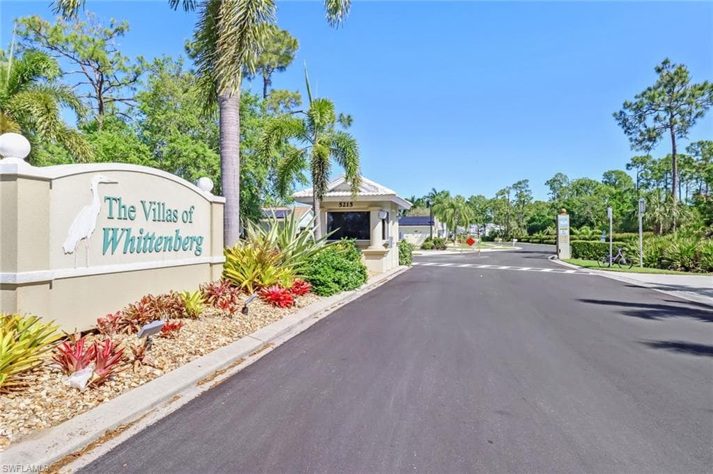 5481 Whitten DR 118 NAPLES, FL 34104