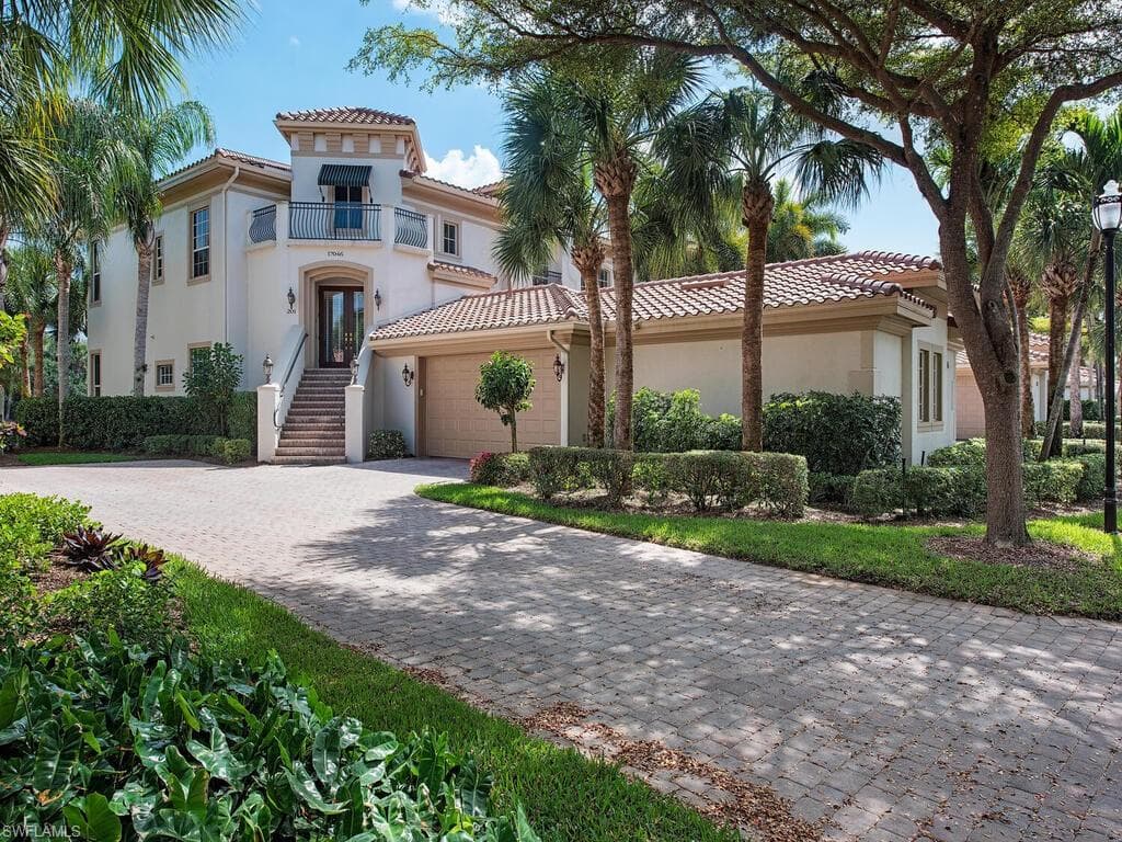 17046 Porta Vecchio WAY 201 NAPLES, FL 34110