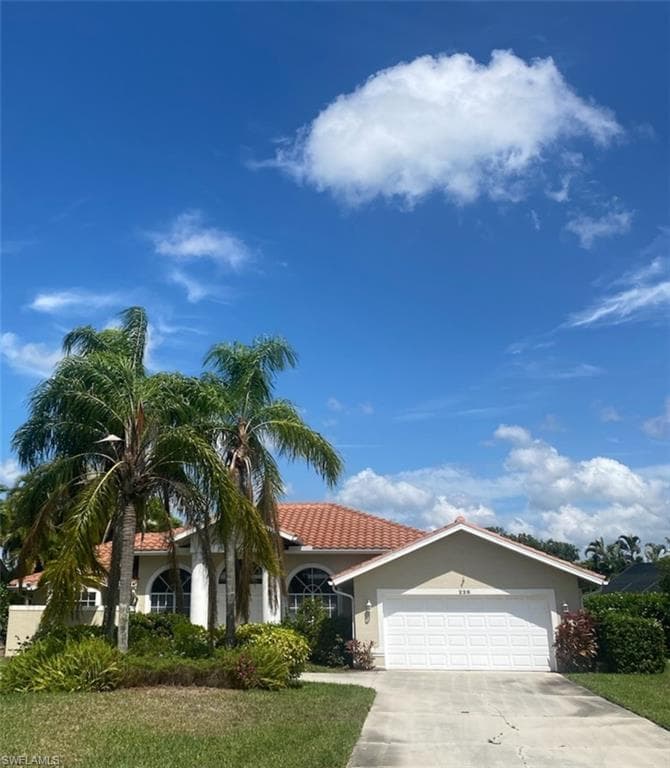 226 BELVILLE BLVD NAPLES, FL 34104