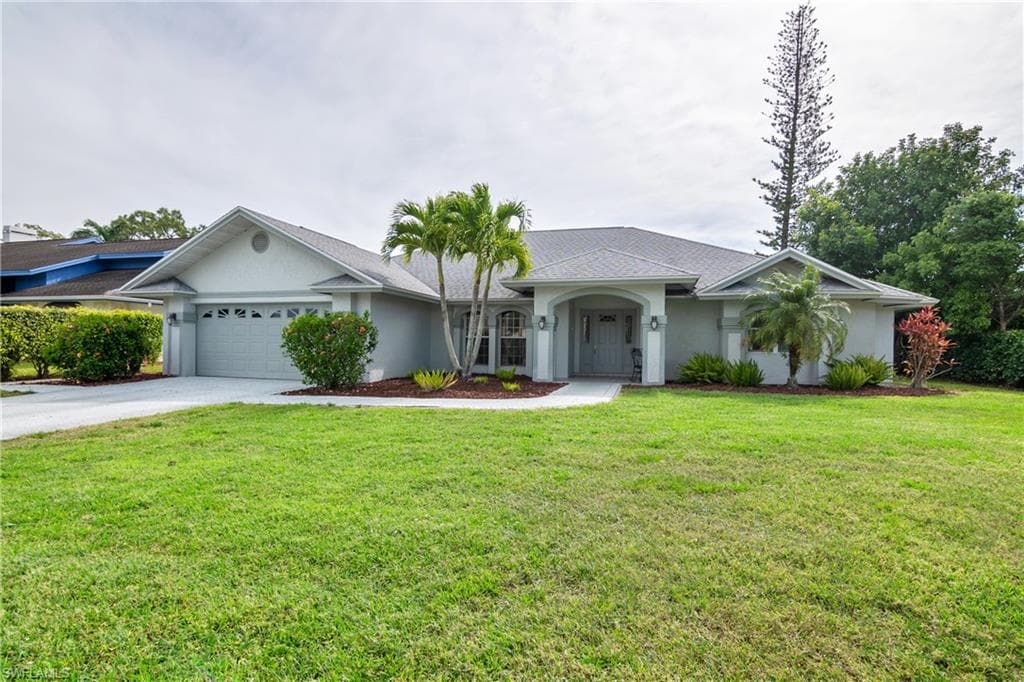 2324 Kings Lake BLVD NAPLES, FL 34112