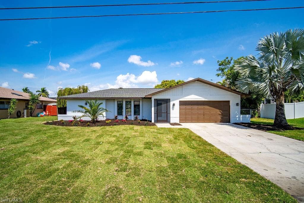621 28th TER CAPE CORAL, FL 33904