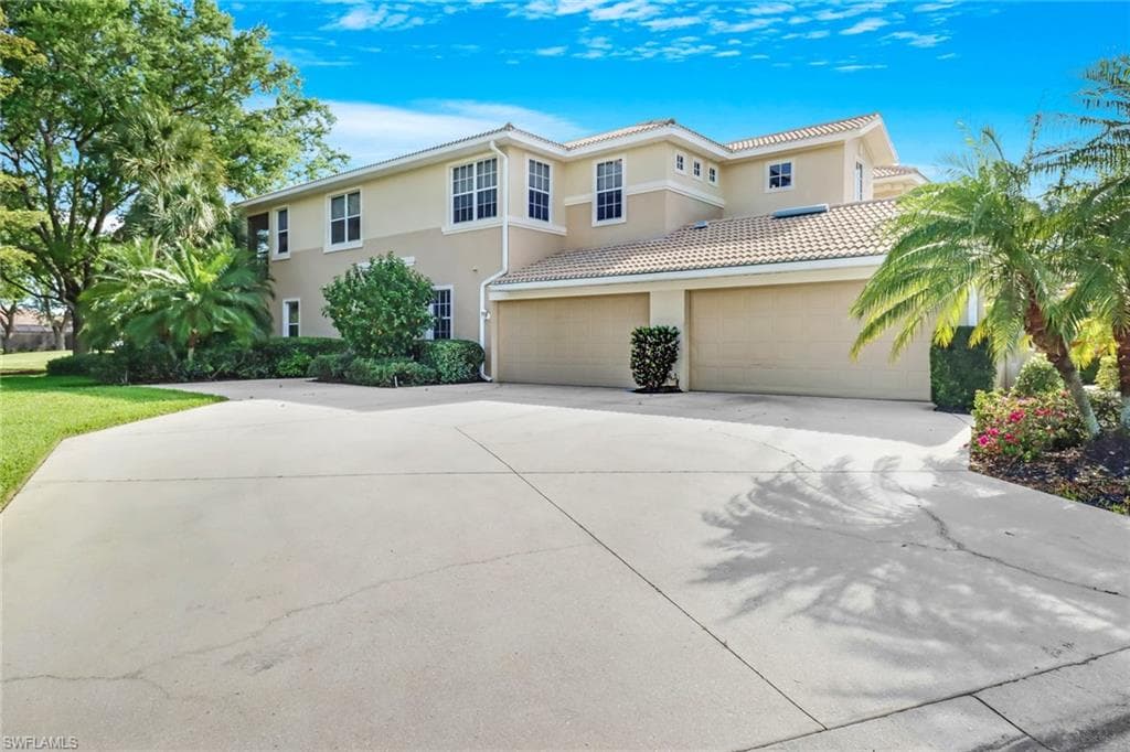 12072 BRASSIE BEND 201 FORT MYERS, FL 33913