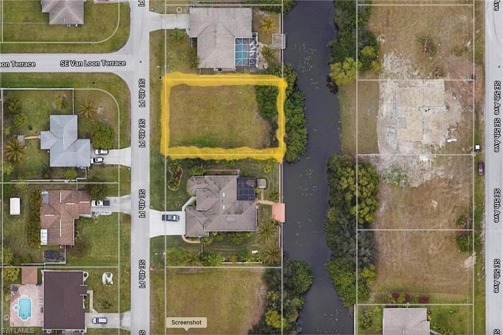 115 SE 4th PL CAPE CORAL, FL 33990