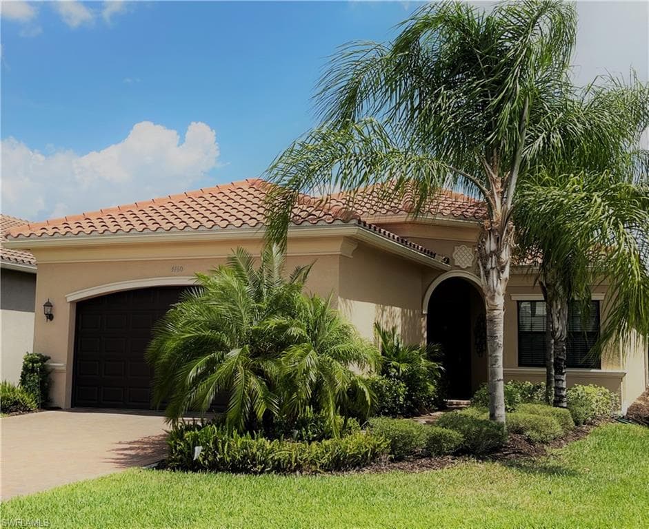 4160 Crescent CT NAPLES, FL 34119