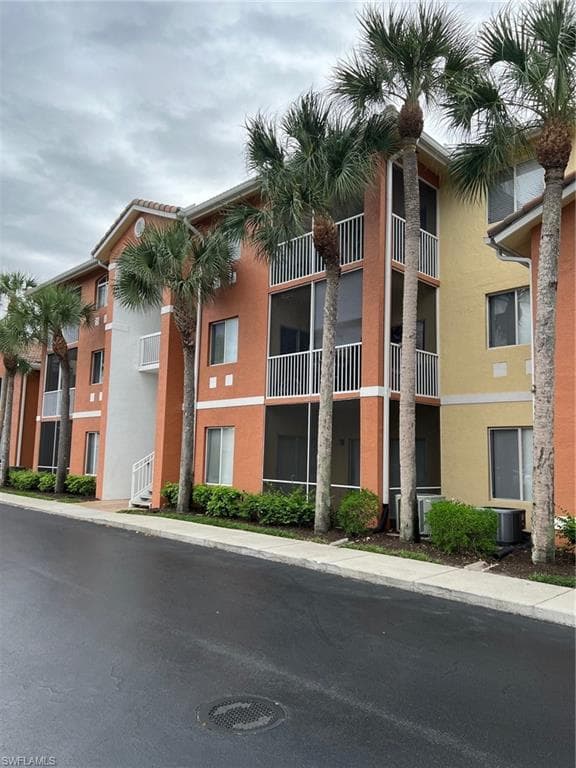 6400 Aragon WAY 305 FORT MYERS, FL 33966