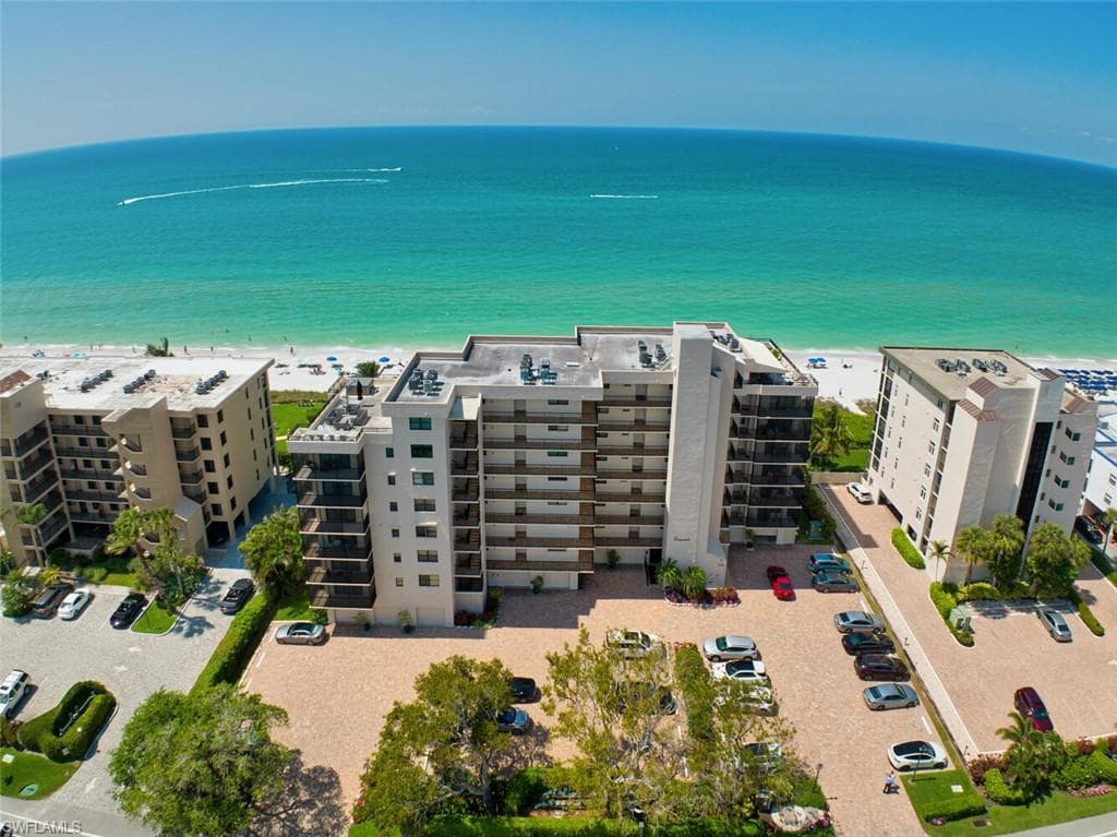 9375 Gulf Shore DR 601 NAPLES, FL 34108