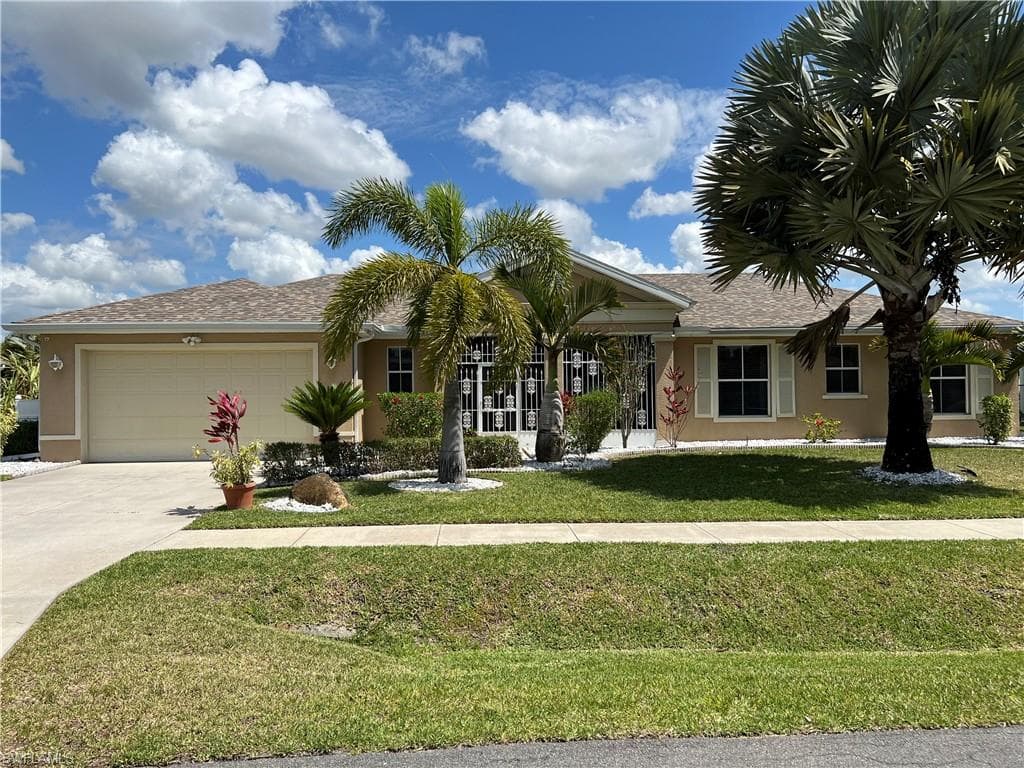 247 Bethany Home DR LEHIGH ACRES, FL 33936
