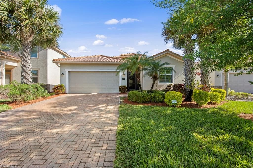 13594 Messino CT ESTERO, FL 33928