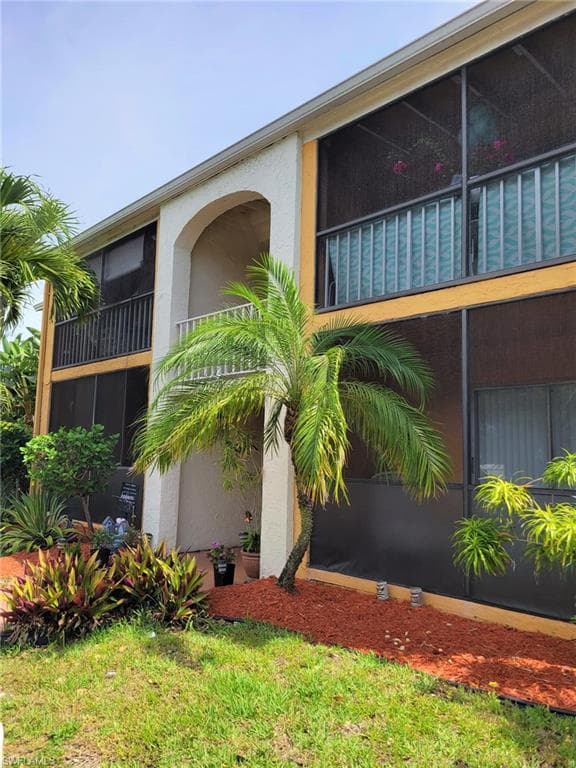12662 Kenwood LN B FORT MYERS, FL 33907
