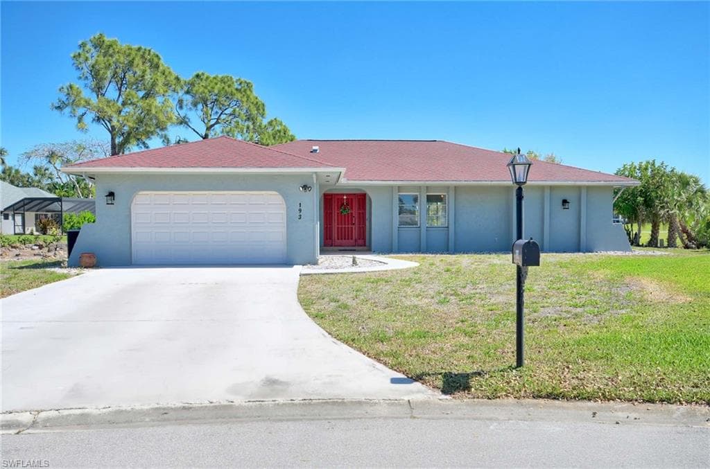 193 Heather Grove LN NAPLES, FL 34113