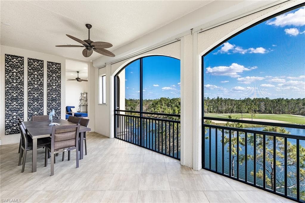 2764 Tiburon BLVD E 3-301 NAPLES, FL 34109