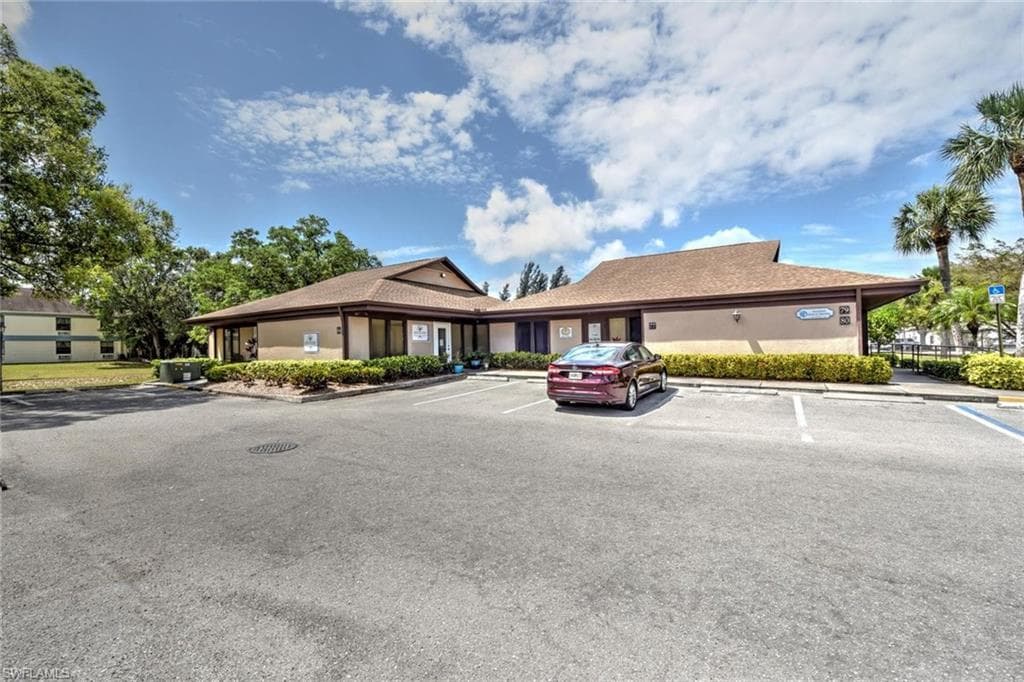 12734 Kenwood LN 81 FORT MYERS, FL 33907