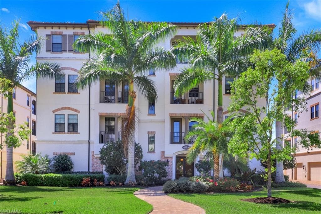 16386 Viansa WAY 2-102 NAPLES, FL 34110