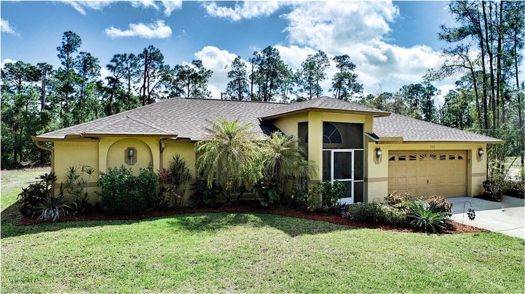 102 Canton AVE LEHIGH ACRES, FL 33936