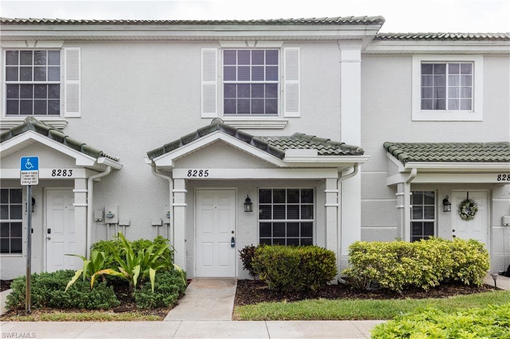 8285 Pacific Beach DR FORT MYERS, FL 33966