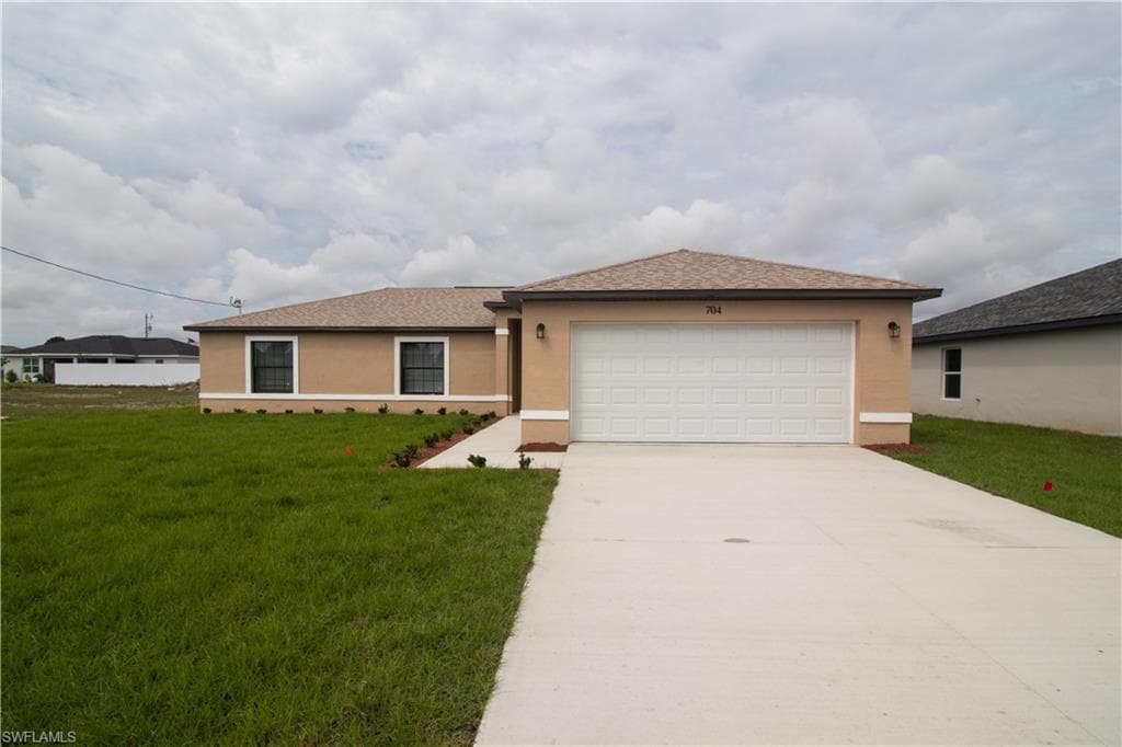 704 2nd PL CAPE CORAL, FL 33909