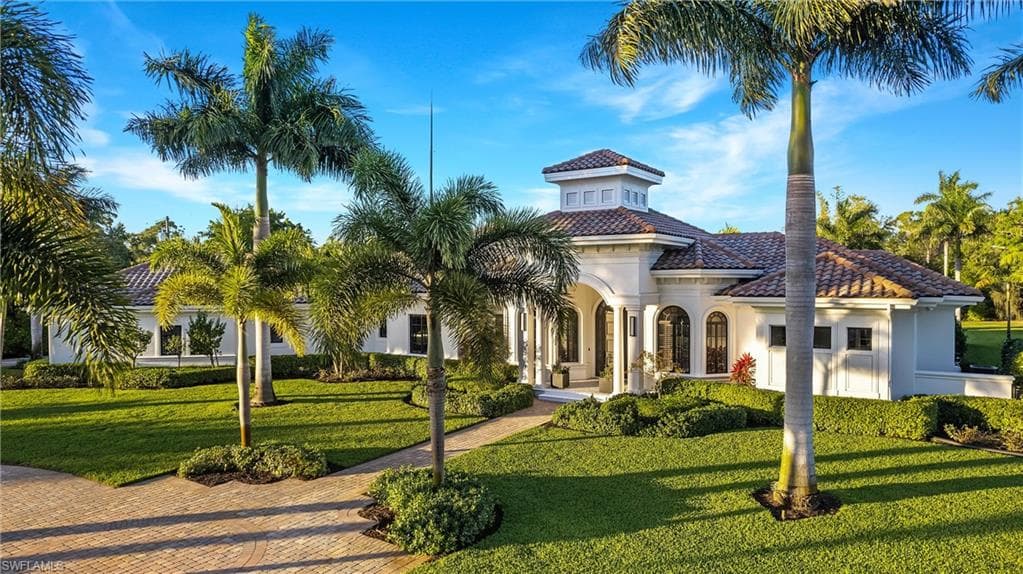 612 Carica RD NAPLES, FL 34108