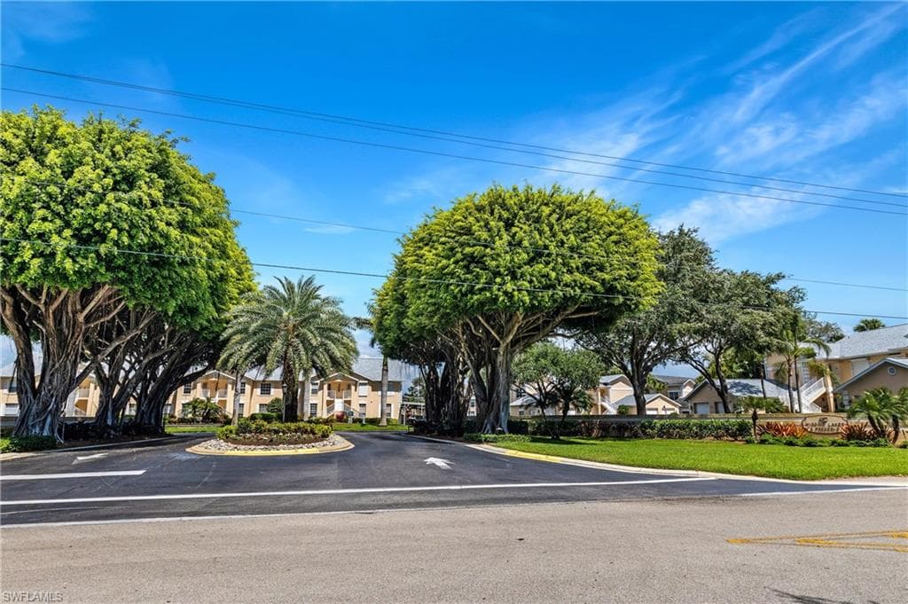 773 Wiggins Lake DR 2-102 NAPLES, FL 34110