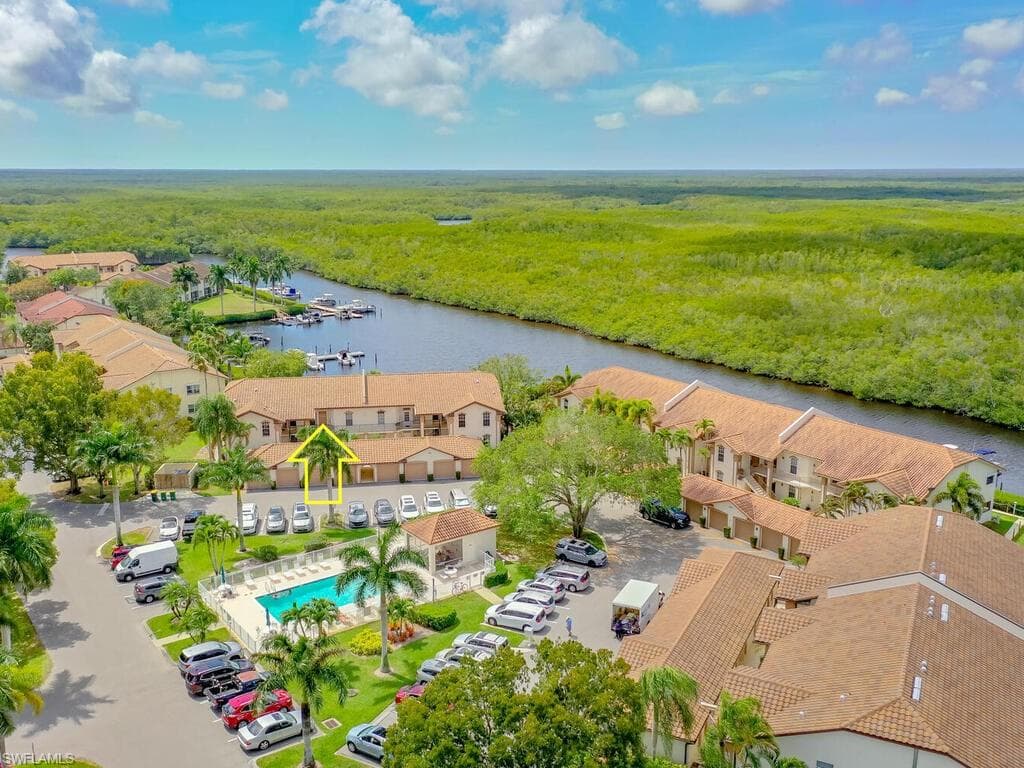 194 Newport DR 906 NAPLES, FL 34114