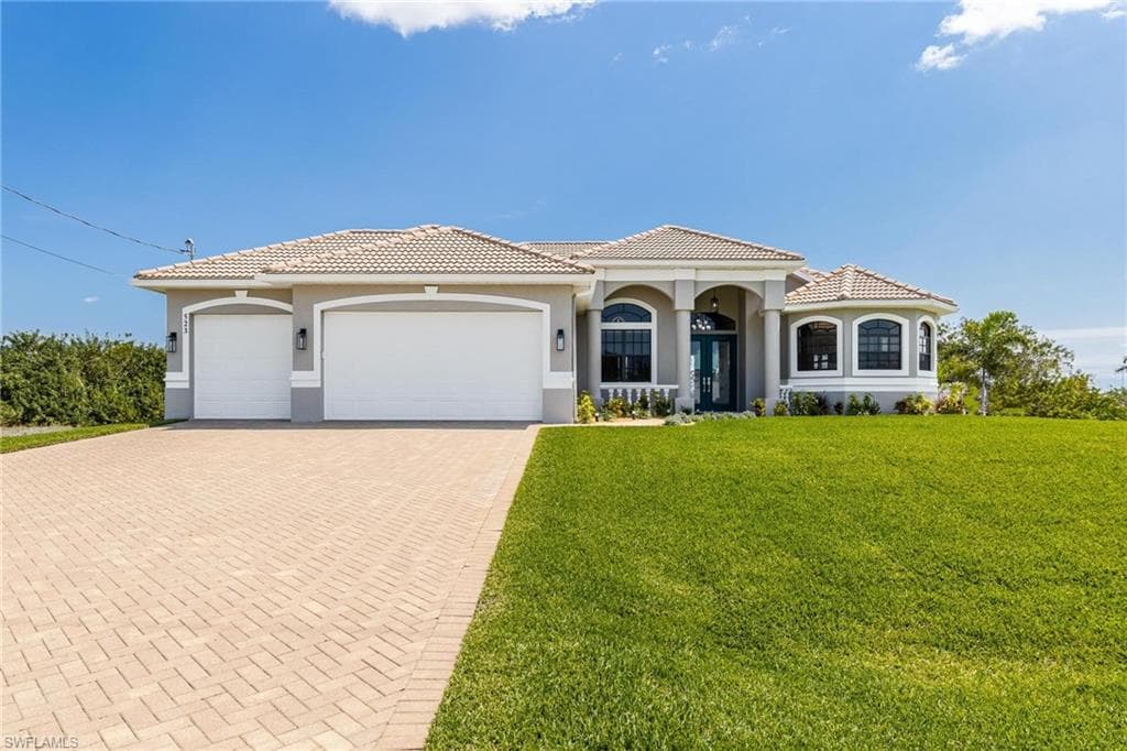 523 NW 33rd AVE CAPE CORAL, FL 33993