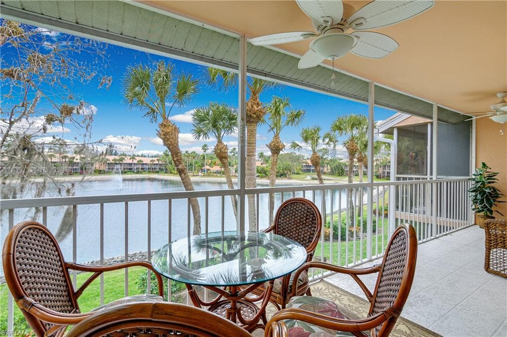 2372 Hidden Lake DR 804 NAPLES, FL 34112