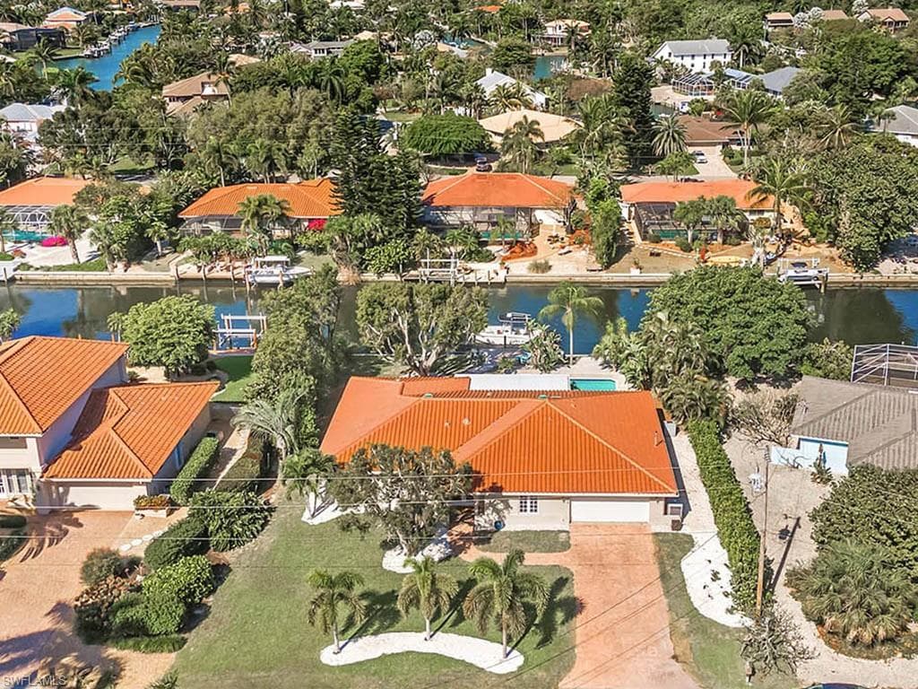 746 Windlass WAY SANIBEL, FL 33957