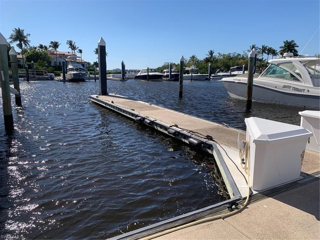 38' BOAT SLIP AT GULF HARBOUR B-23 FORT MYERS, FL 33908