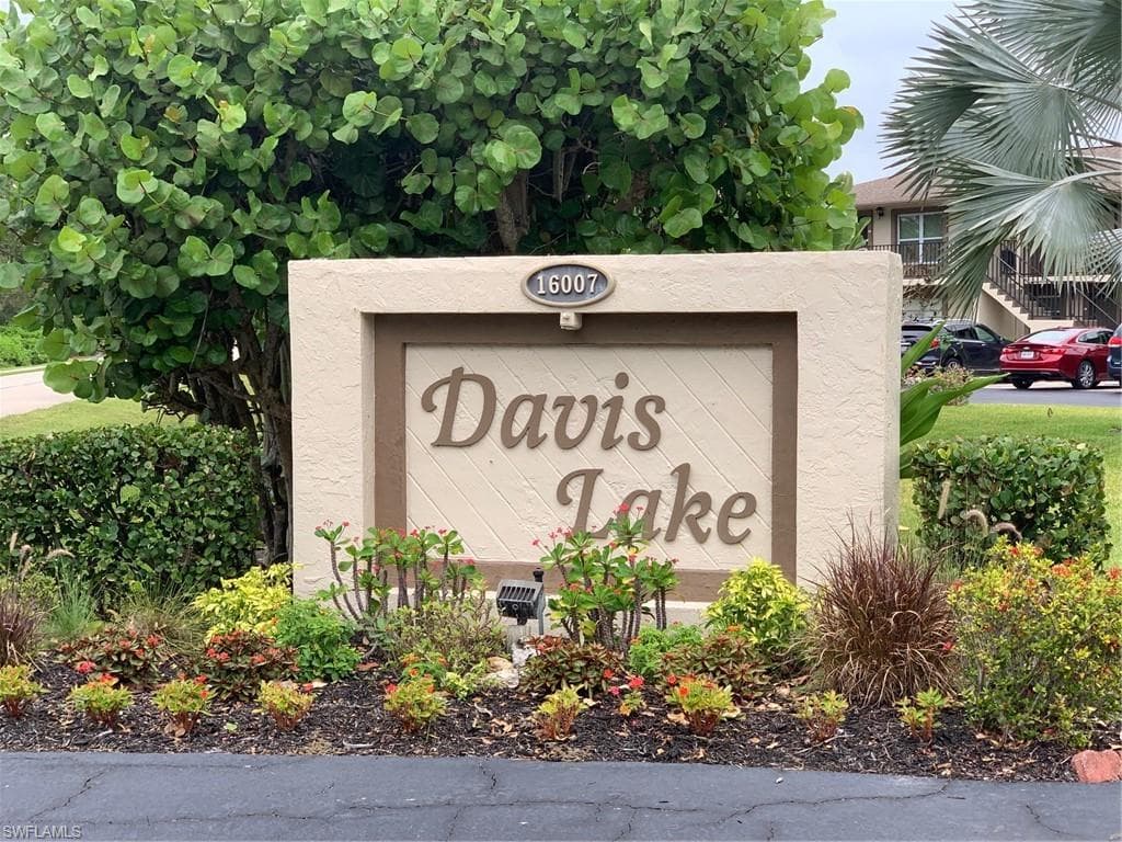16007 Davis RD 421 FORT MYERS, FL 33908