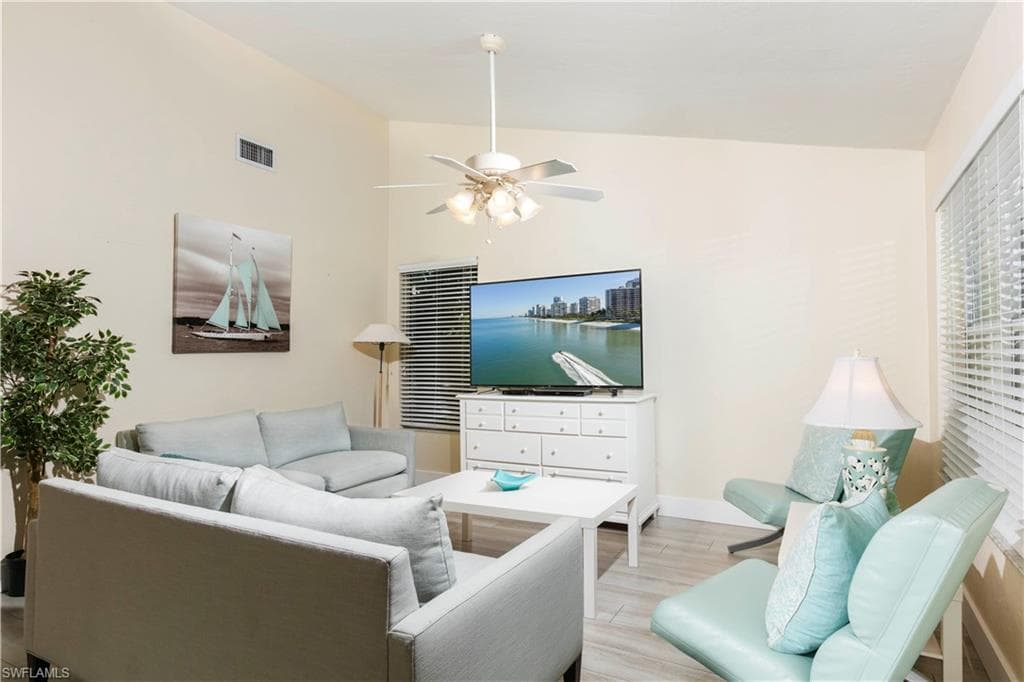 622 93rd AVE N NAPLES, FL 34108