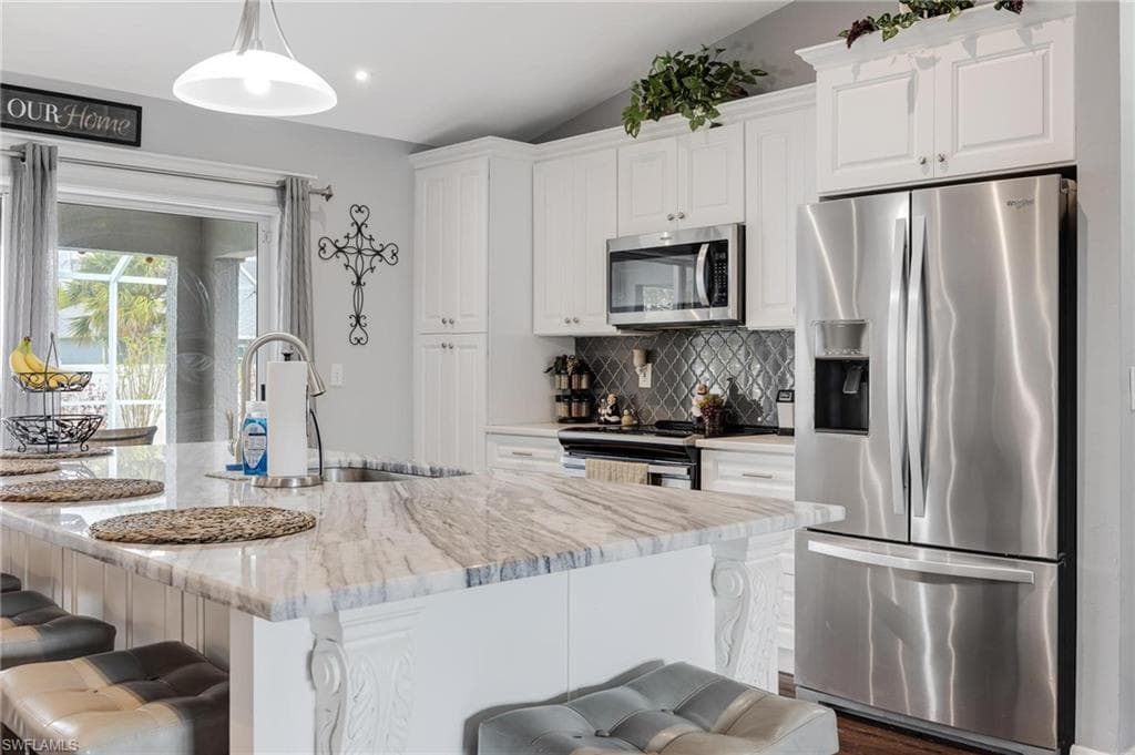 2821 NW 7th TER CAPE CORAL, FL 33993